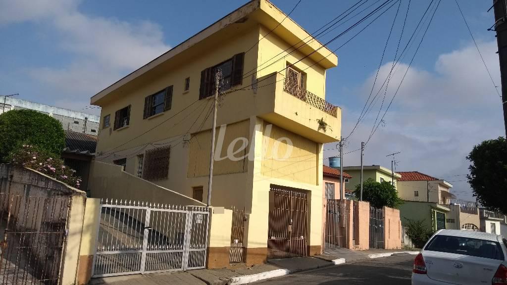FACHADA de Casa à venda, sobrado com 203 m², 3 quartos e 3 vagas em Vila Santa Clara - São Paulo