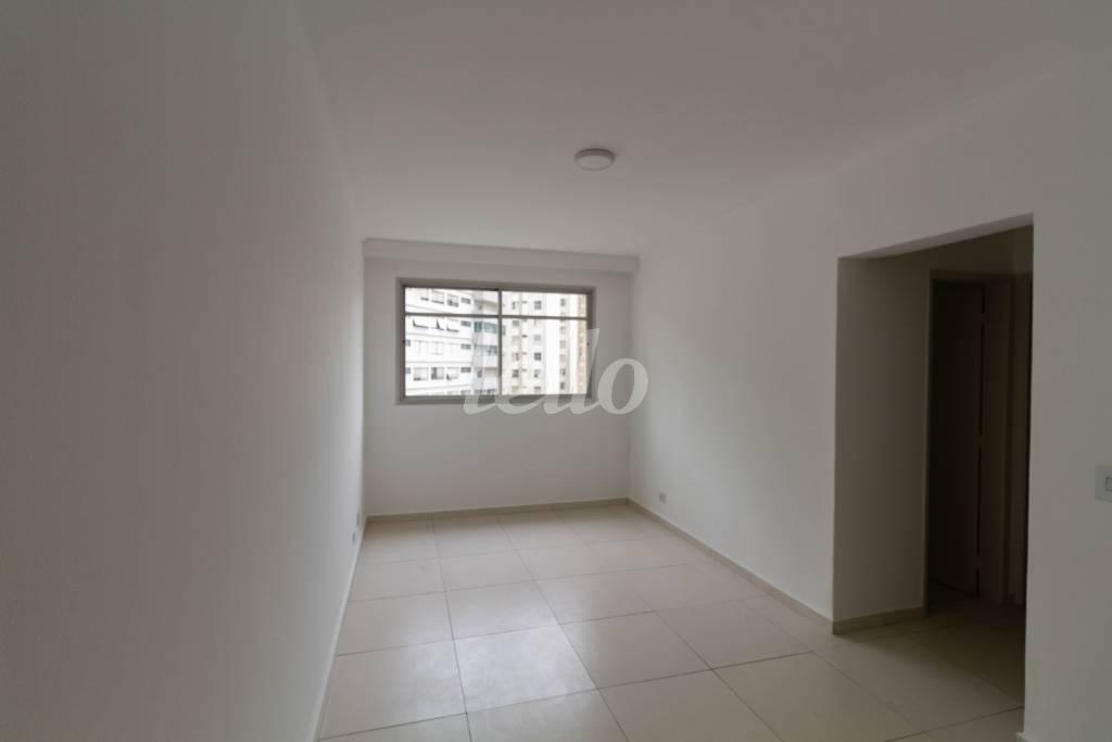 SALA de Apartamento para alugar, Padrão com 90 m², 2 quartos e 1 vaga em Jardim América - São Paulo