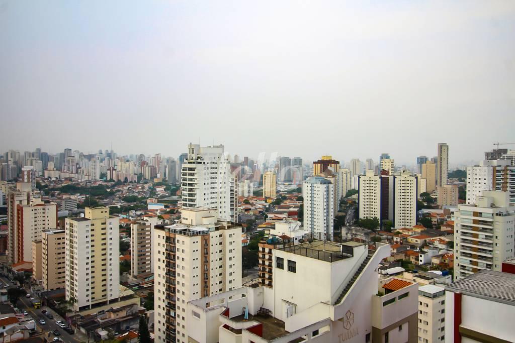 VISTA de Apartamento para alugar, Padrão com 65 m², 2 quartos e 2 vagas em Vila Gumercindo - São Paulo