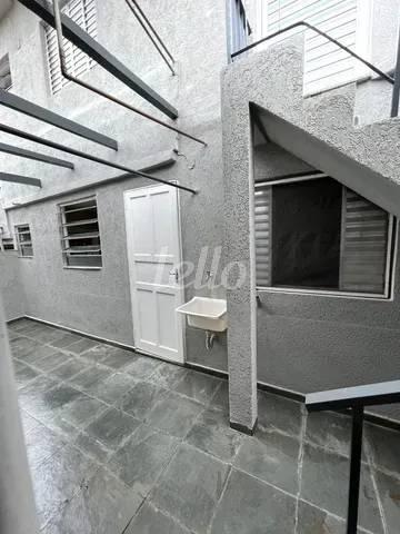 ÁREA EXTERNA de Casa à venda, térrea com 150 m², 3 quartos e 3 vagas em Campestre - Santo André