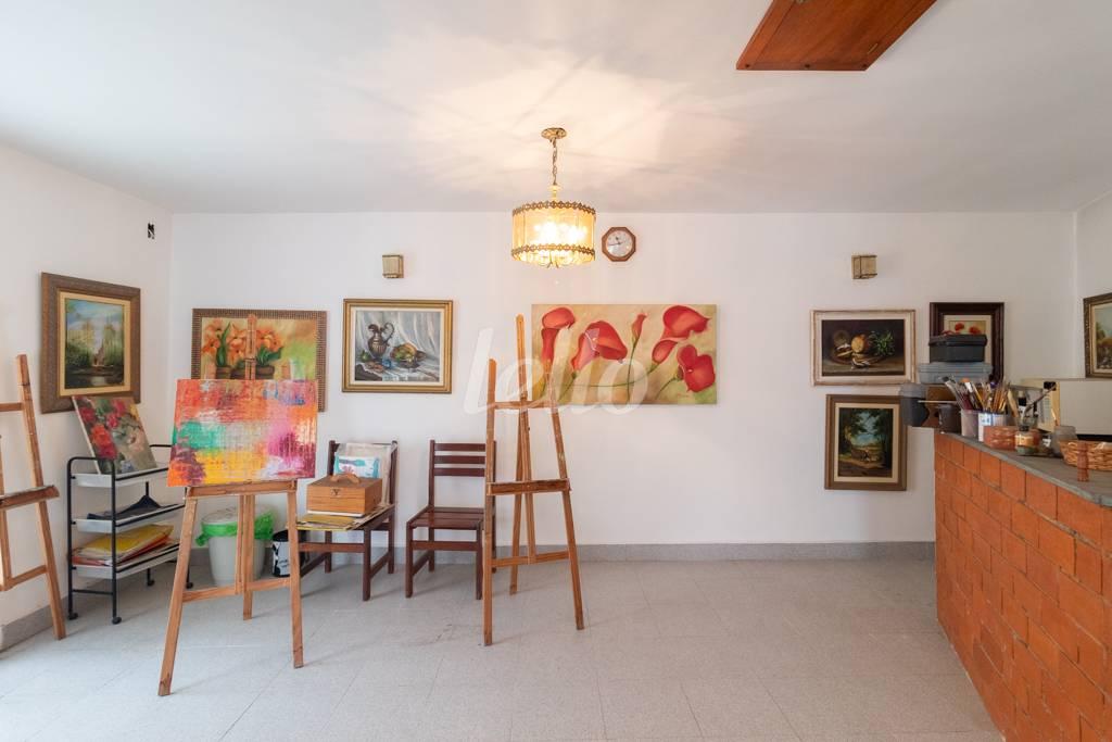 ATELIÊ de Casa à venda, térrea com 278 m², 3 quartos e 2 vagas em Vila Bertioga - São Paulo