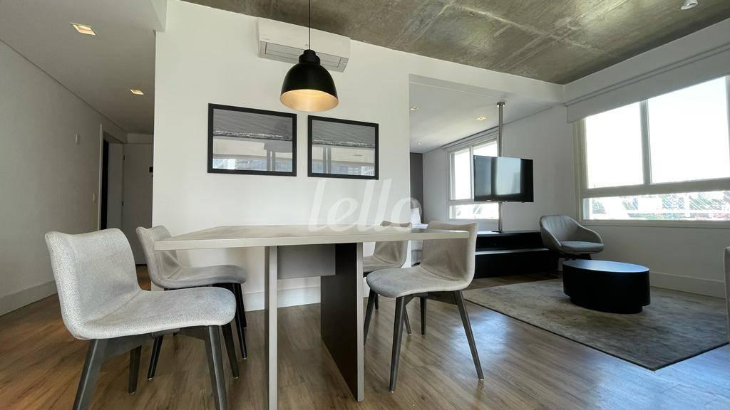 SALA de Apartamento para alugar, Padrão com 70 m², 1 quarto e 1 vaga em Cidade Monções - São Paulo