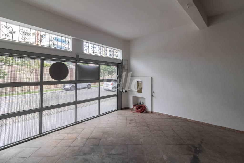 40 GARAGEM de Casa à venda, sobrado com 400 m², 4 quartos e 4 vagas em Tatuapé - São Paulo