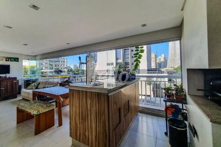 VARANDA GOURMET de Apartamento à venda, Padrão com 127 m², 3 quartos e 2 vagas em Vila Firmiano Pinto - São Paulo