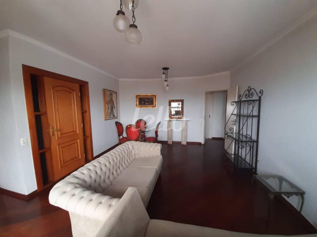 SALA DOIS AMBIENTES de Apartamento à venda, Padrão com 140 m², 3 quartos e 2 vagas em Cerâmica - São Caetano do Sul