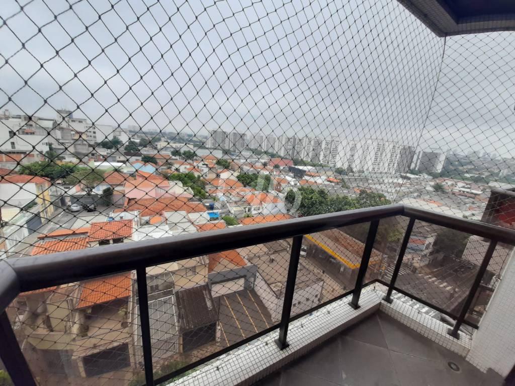 SACADA NA SALA de Apartamento à venda, Padrão com 140 m², 3 quartos e 2 vagas em Cerâmica - São Caetano do Sul