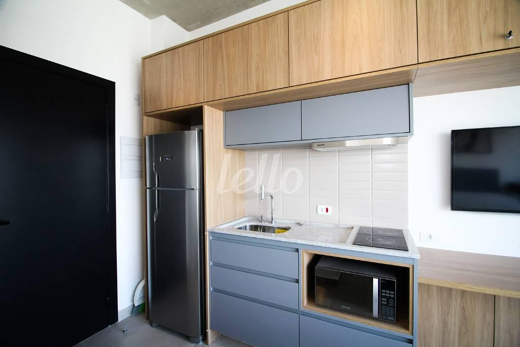 COZINHA de Apartamento para alugar, Padrão com 18 m², 1 quarto e em Bela Vista - São Paulo