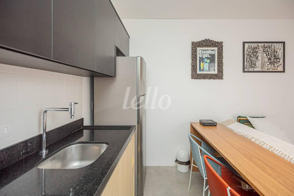 COZINHA de Apartamento para alugar, Padrão com 38 m², 1 quarto e em Brooklin Paulista - São Paulo