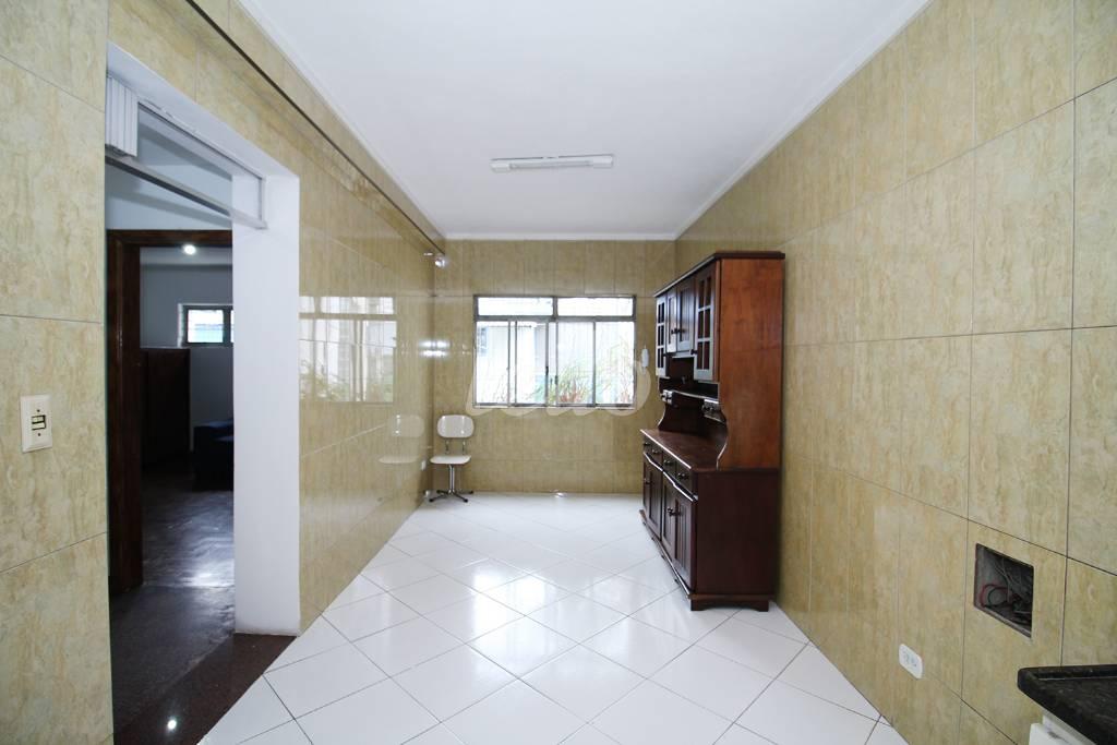 COZINHA de Casa para alugar, sobrado com 175 m², 4 quartos e 3 vagas em Jd. Nossa Sra. Aparecida - São Paulo