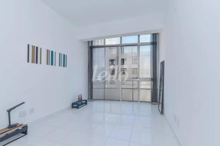 DORMITÓRIO de Apartamento à venda, Padrão com 45 m², 1 quarto e em Santa Efigenia - São Paulo