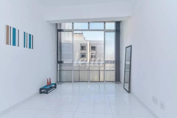 DORMITÓRIO de Apartamento à venda, Padrão com 45 m², 1 quarto e em Santa Efigenia - São Paulo