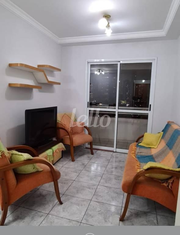 SALA 2 AMBIENTES de Apartamento à venda, Padrão com 66 m², 2 quartos e 2 vagas em Vila Azevedo - São Paulo