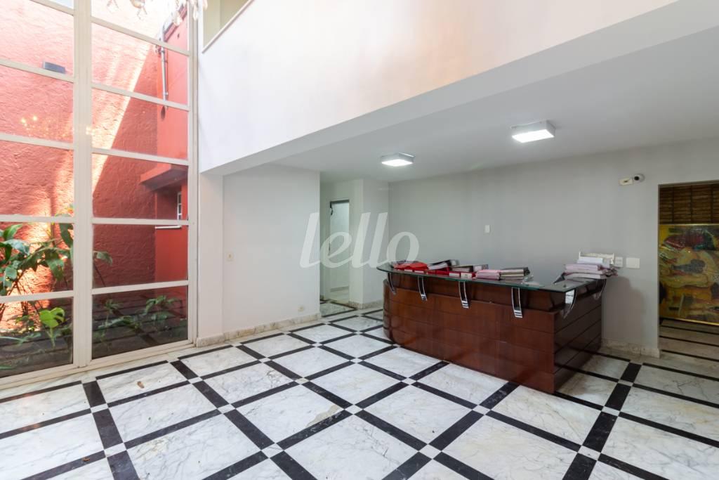 SALA 1 de Casa para alugar, sobrado com 601 m², e em Pacaembu - São Paulo
