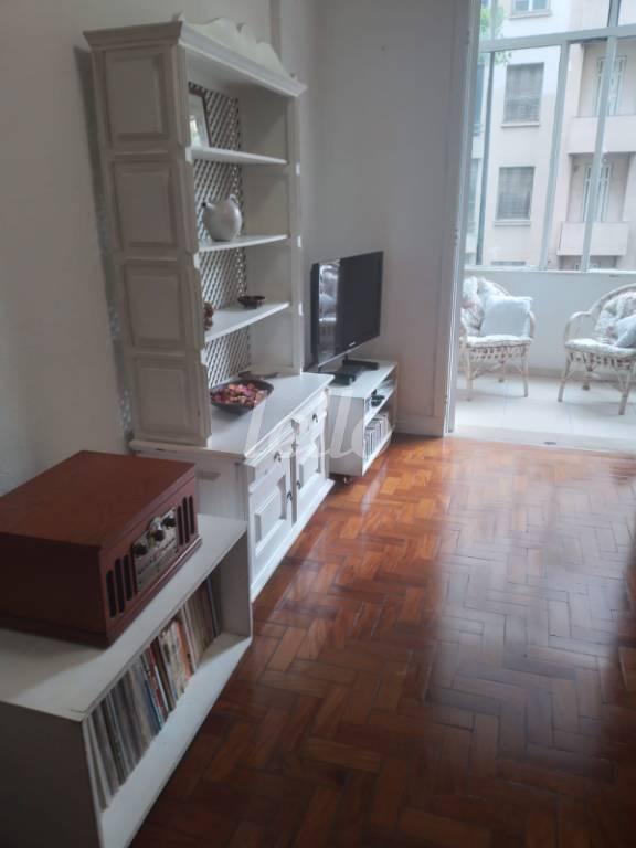 SALA de Apartamento à venda, Padrão com 79 m², 1 quarto e em Bela Vista - São Paulo