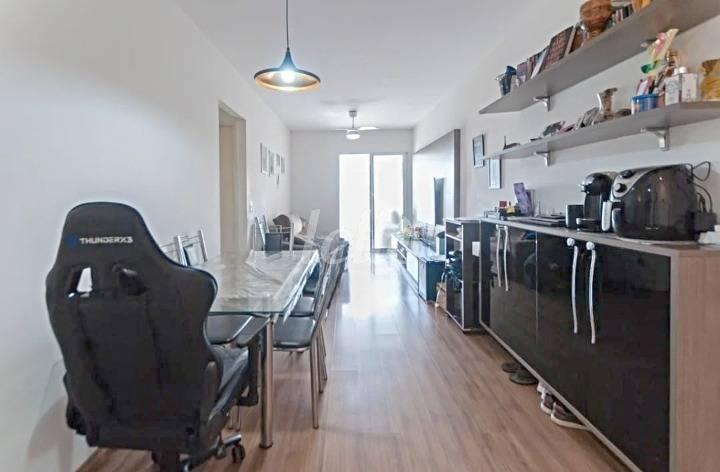 LIVING de Apartamento à venda, Padrão com 68 m², 2 quartos e 1 vaga em Vila Brasilio Machado - São Paulo