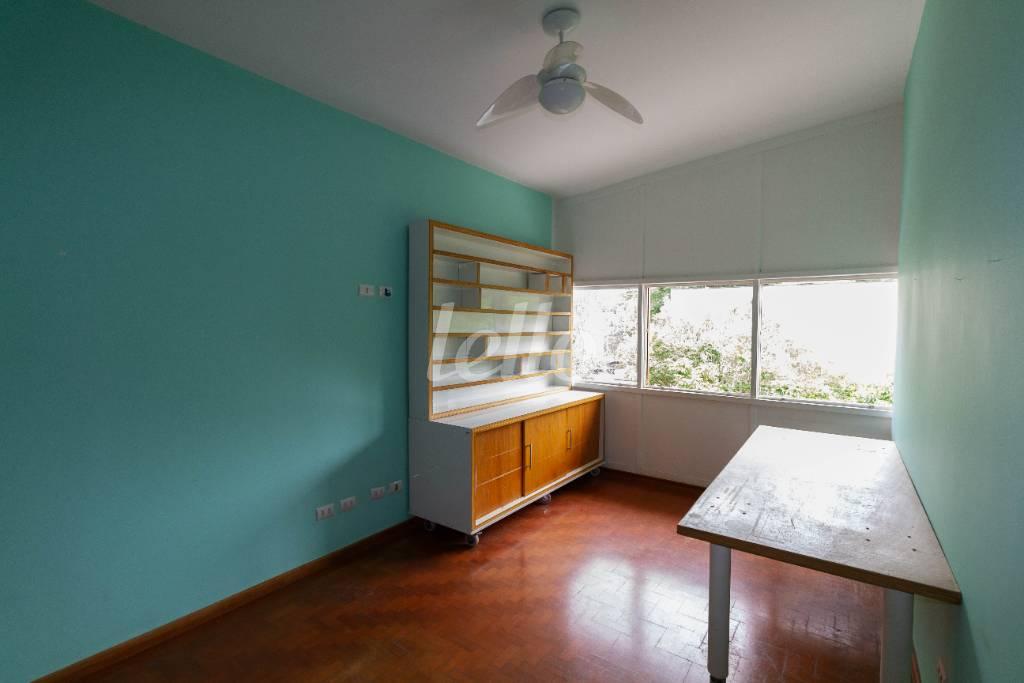 DORMITÓRIO 2 de Casa para alugar, sobrado com 400 m², 2 quartos e 11 vagas em Lapa - São Paulo