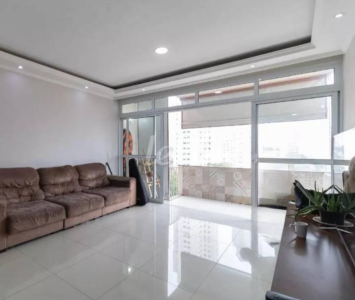 SALA de Apartamento à venda, Padrão com 108 m², 2 quartos e 1 vaga em Aclimação - São Paulo