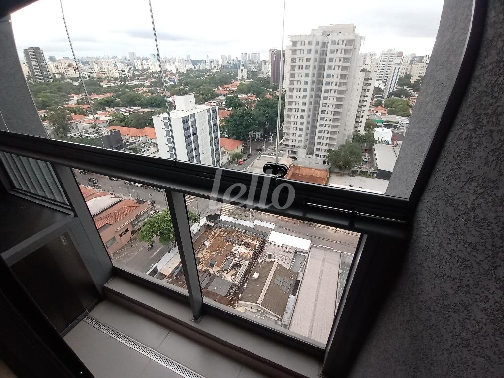 SACADA de Apartamento para alugar, Padrão com 24 m², 1 quarto e 1 vaga em Indianópolis - São Paulo