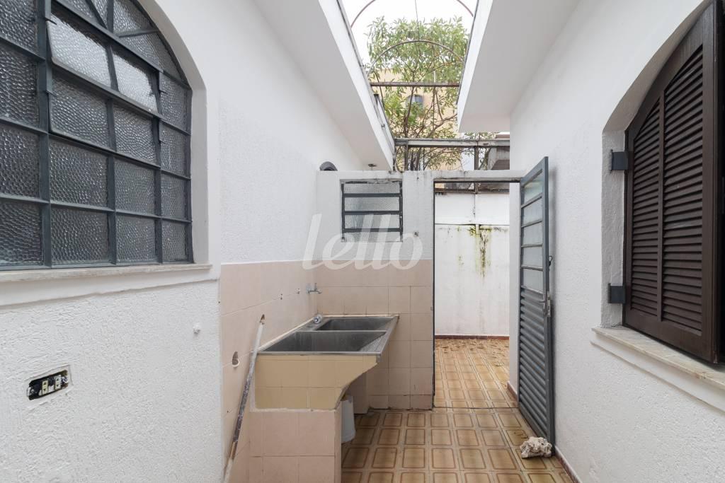 LAVANDERIA de Casa à venda, térrea com 160 m², 3 quartos e 3 vagas em Mooca - São Paulo