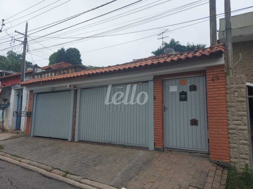 FACHADA de Casa à venda, sobrado com 136 m², 3 quartos e 2 vagas em Horto Florestal - São Paulo