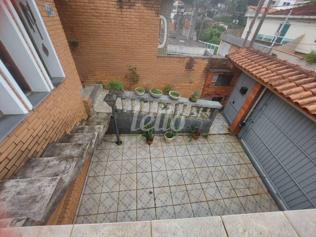 GARAGEM de Casa à venda, sobrado com 136 m², 3 quartos e 2 vagas em Horto Florestal - São Paulo