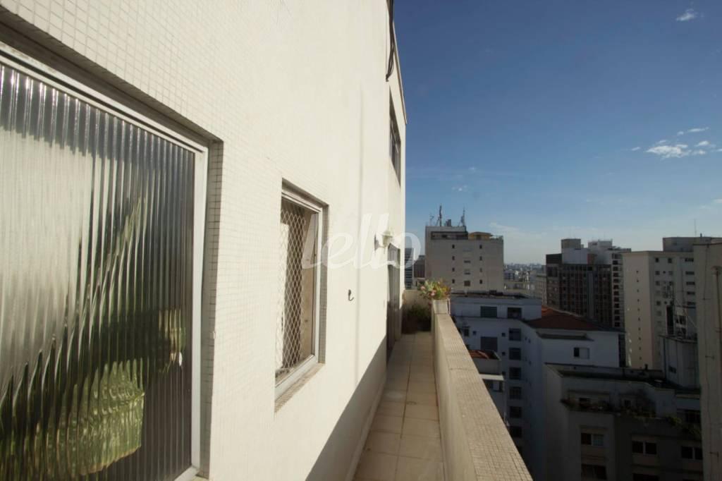 VARANDA de Apartamento à venda, Padrão com 166 m², 3 quartos e 2 vagas em Jardim Paulista - São Paulo