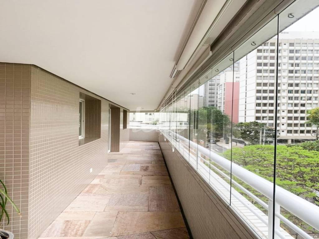 TERRAÇO GOURMET de Apartamento à venda, Padrão com 307 m², 4 quartos e 4 vagas em Paraíso - São Paulo