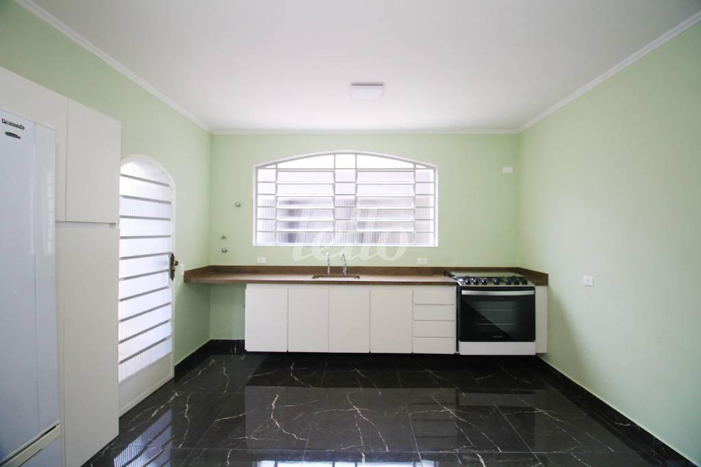 COZINHA de Casa para alugar, sobrado com 200 m², 3 quartos e 2 vagas em Chácara Inglesa - São Paulo