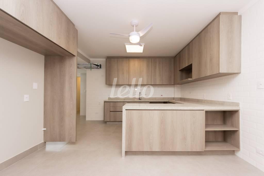COZINHA de Apartamento à venda, Padrão com 212 m², 3 quartos e 2 vagas em Jardim América - São Paulo