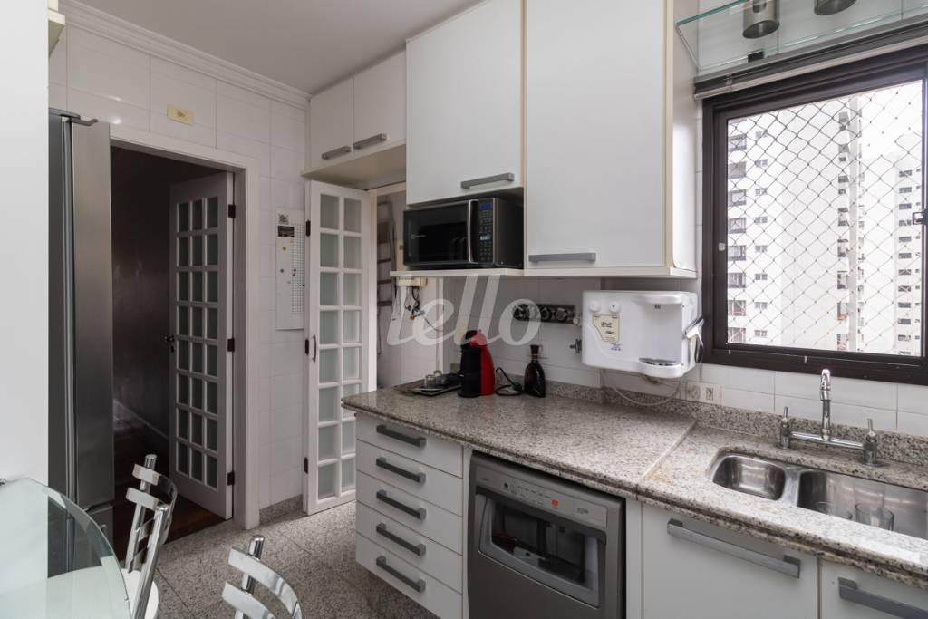 31 COZINHA de Apartamento para alugar, Padrão com 110 m², 3 quartos e 2 vagas em Vila Formosa - São Paulo
