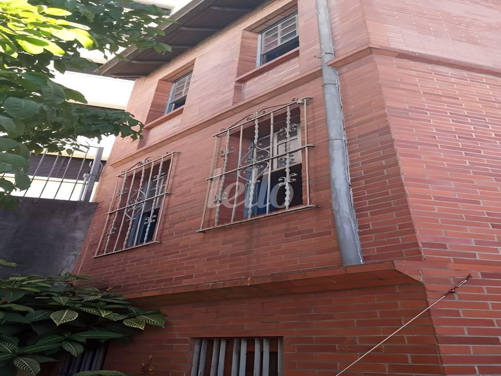 FACHADA de Casa para alugar, sobrado com 260 m², 4 quartos e 2 vagas em Santana - São Paulo