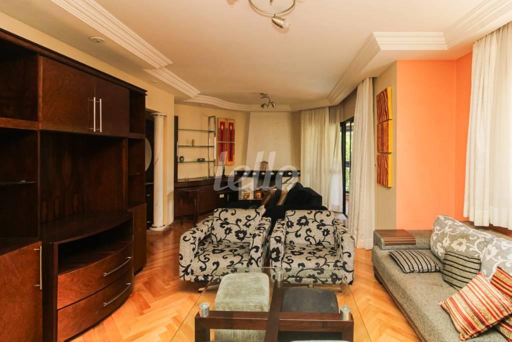 02 SALA de Apartamento à venda, Padrão com 140 m², 3 quartos e 3 vagas em Jardim Anália Franco - São Paulo