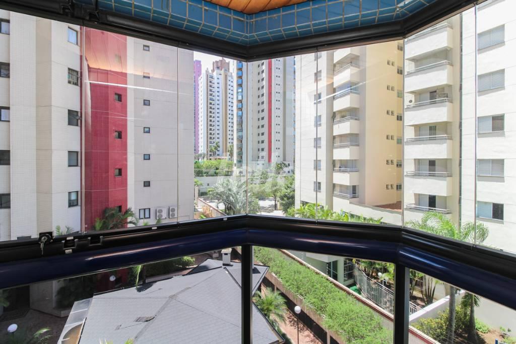 13 VARANDA de Apartamento à venda, Padrão com 140 m², 3 quartos e 3 vagas em Jardim Anália Franco - São Paulo