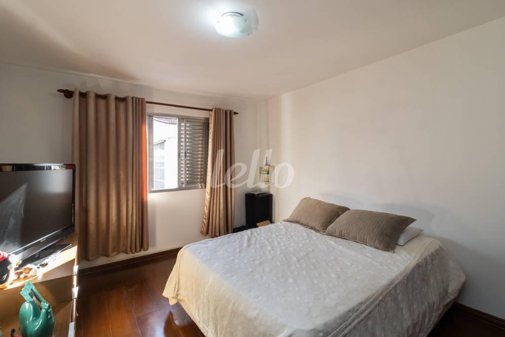 22 QUARTO de Casa para alugar, sobrado com 248 m², 3 quartos e 5 vagas em Vila Analia Franco - São Paulo