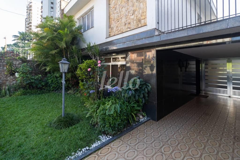 35 ENTRADA de Casa para alugar, sobrado com 248 m², 3 quartos e 5 vagas em Vila Analia Franco - São Paulo