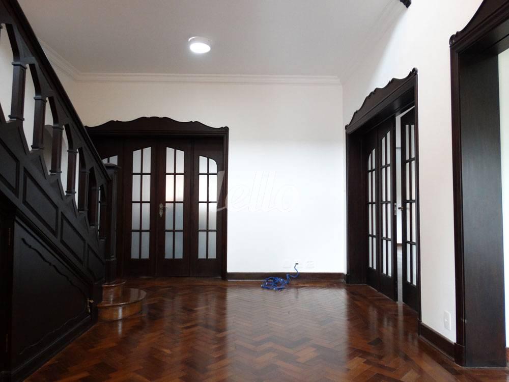 SALA 1 de Casa para alugar, sobrado com 850 m², 5 quartos e 12 vagas em Jardim América - São Paulo