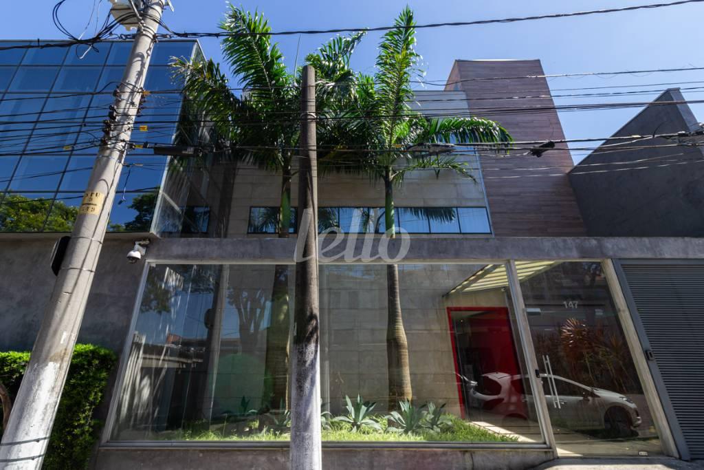 FACHADA de Prédio Comercial para alugar, Monousuário com 2220 m², e 10 vagas em Vila São José - São Paulo