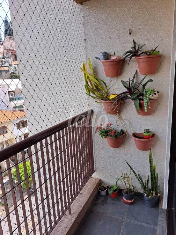SACADA de Apartamento à venda, Padrão com 64 m², 3 quartos e 1 vaga em Vila Santos - São Paulo