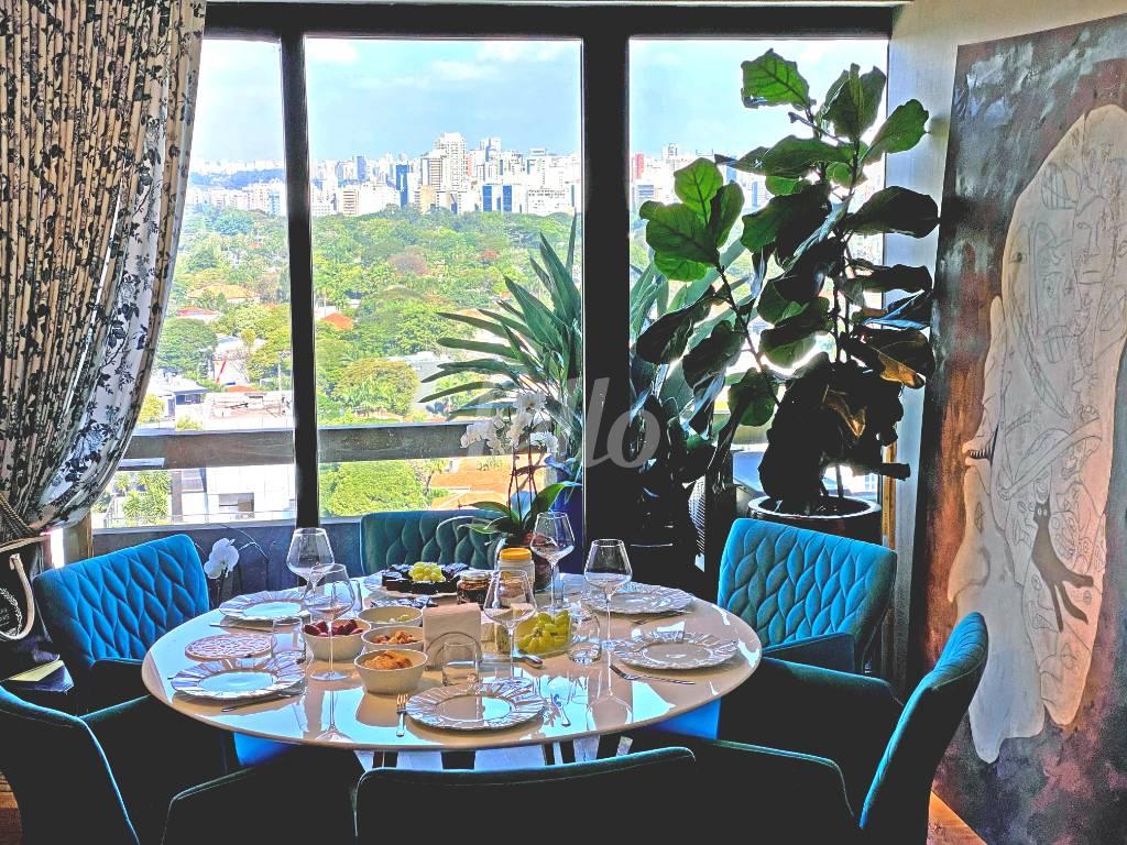 SALA de Apartamento para alugar, Duplex com 82 m², 1 quarto e 1 vaga em Pinheiros - São Paulo
