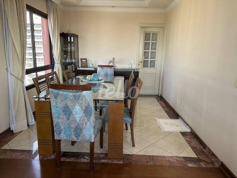 SALA 3 AMBIENTES de Apartamento à venda, Padrão com 200 m², 4 quartos e 3 vagas em Vila Boa Vista - Santo André