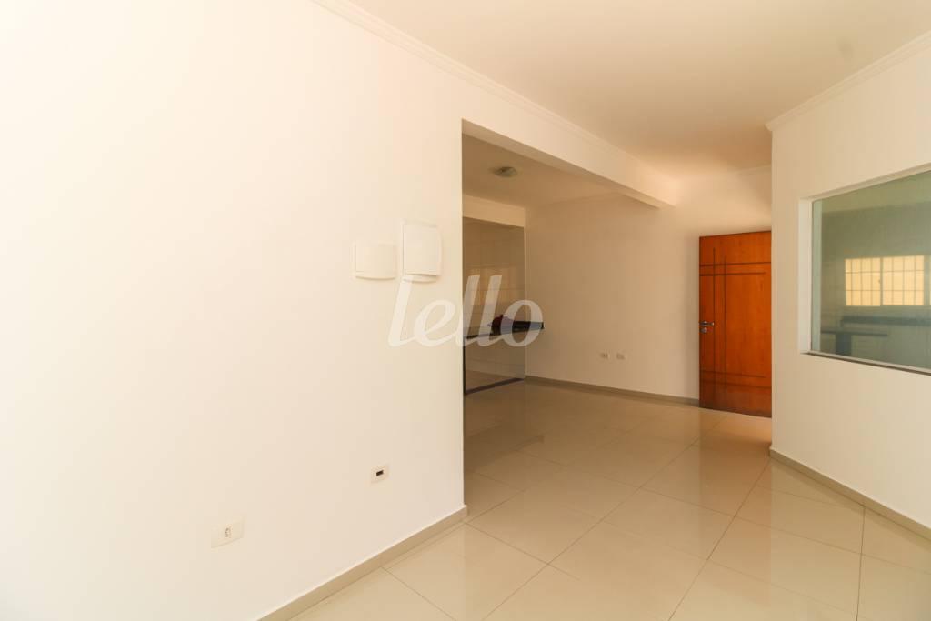 SALA de Casa para alugar, em condomínio - sobrado com 105 m², 3 quartos e 2 vagas em Vila Prudente - São Paulo