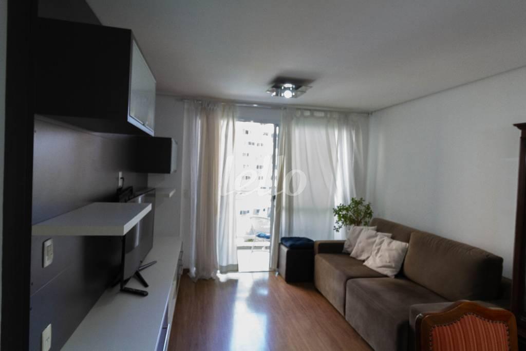 SALA DE ESTAR E JANTAR de Apartamento para alugar, Padrão com 79 m², 2 quartos e 1 vaga em Paraíso - São Paulo