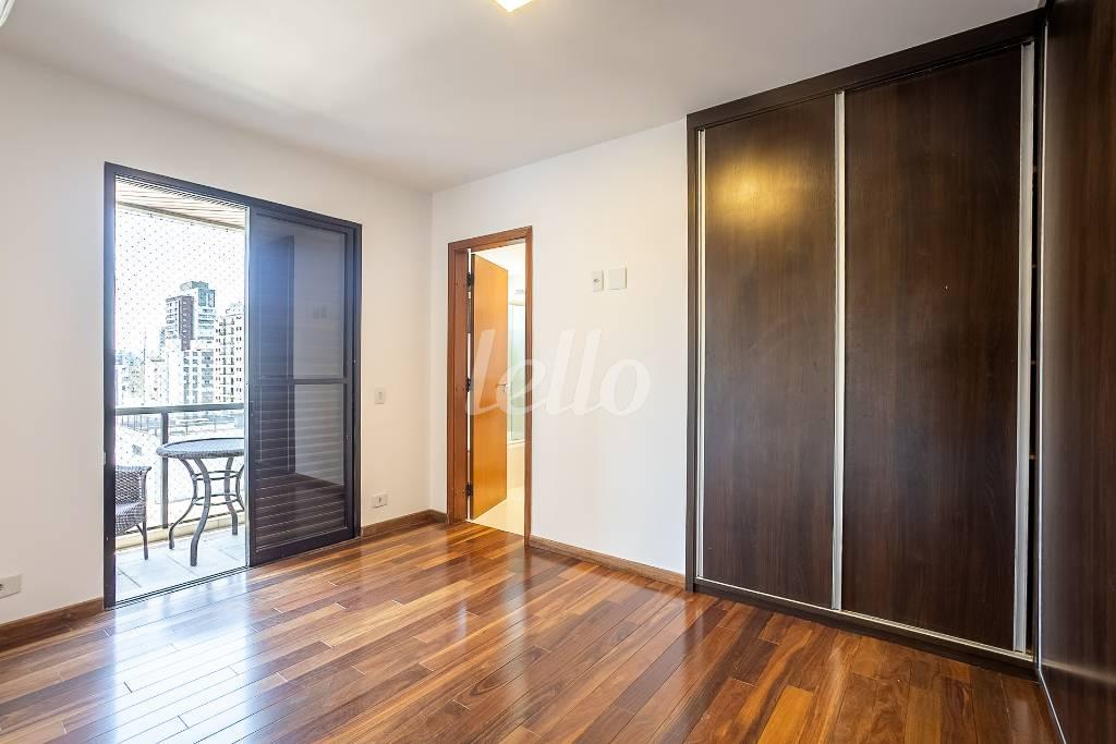 SUITE 1 de Apartamento para alugar, Padrão com 280 m², 3 quartos e 4 vagas em Indianópolis - São Paulo