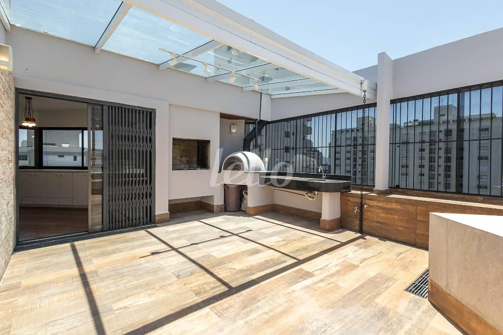AREA EXTERNA COBERTURA de Apartamento para alugar, Padrão com 280 m², 3 quartos e 4 vagas em Indianópolis - São Paulo