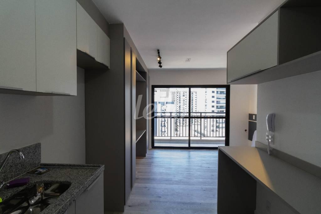 COZINHA de Apartamento para alugar, Padrão com 27 m², 1 quarto e em Bela Vista - São Paulo