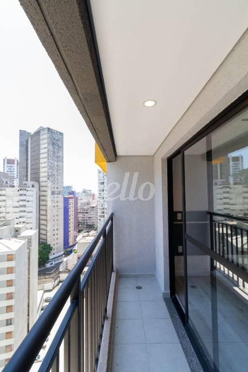 SACADA de Apartamento para alugar, Padrão com 27 m², 1 quarto e em Bela Vista - São Paulo