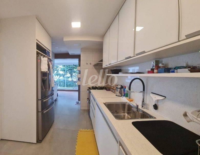 COZINHA de Apartamento à venda, Padrão com 225 m², 4 quartos e 4 vagas em Cidade Monções - São Paulo