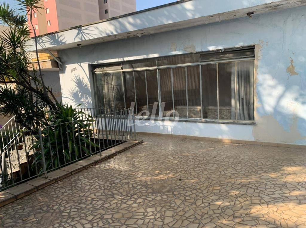 ENTRADA de Casa à venda, assobradada com 261 m², 5 quartos e 4 vagas em Osvaldo Cruz - São Caetano do Sul