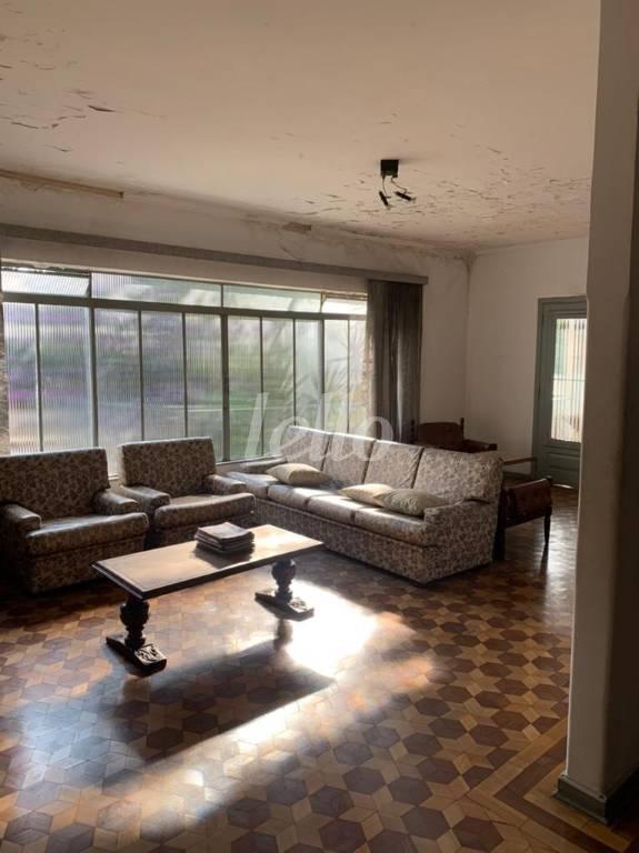 SALA de Casa à venda, assobradada com 261 m², 5 quartos e 4 vagas em Osvaldo Cruz - São Caetano do Sul