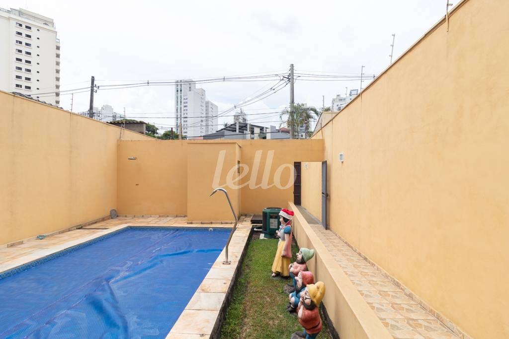ÁREA EXTERNA de Casa à venda, sobrado com 350 m², 3 quartos e 3 vagas em Parque da Mooca - São Paulo